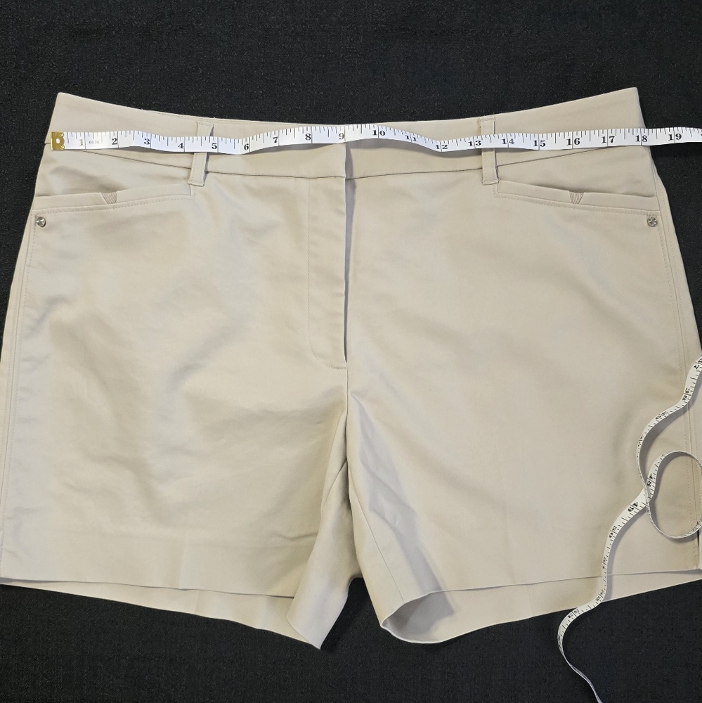 White House Black Market Beige Bermuda Shorts - Picture 8 of 14